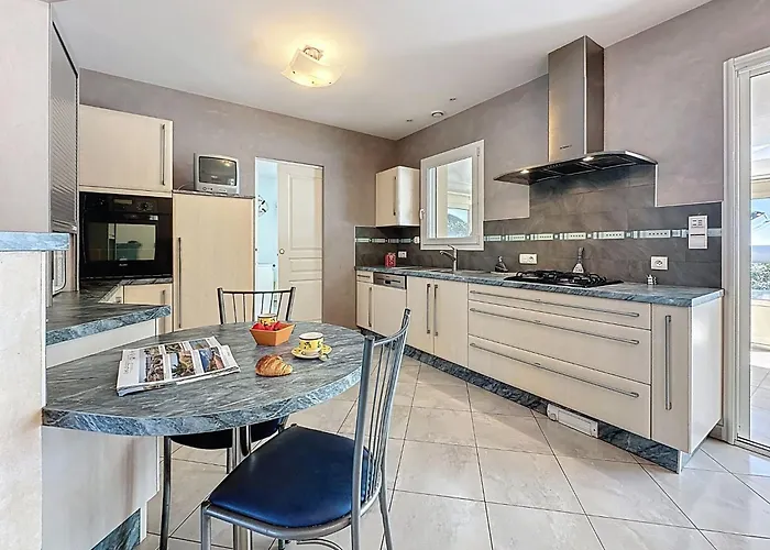 Sel Et Pins By Interhome Semesterbostad Saint-Michel-Chef-Chef