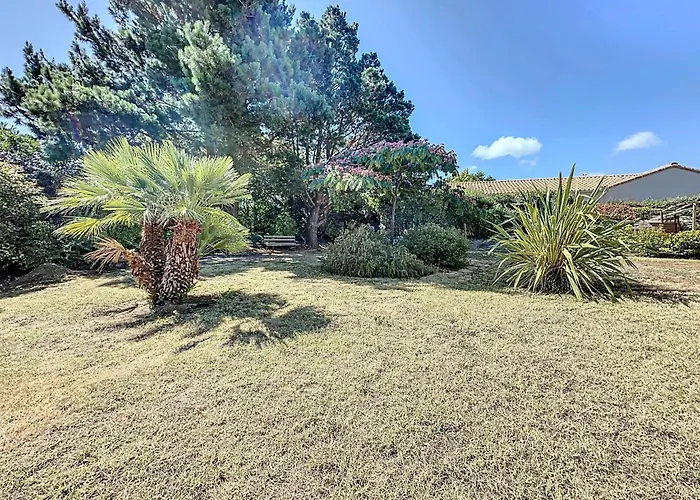 Sel Et Pins By Interhome Semesterbostad