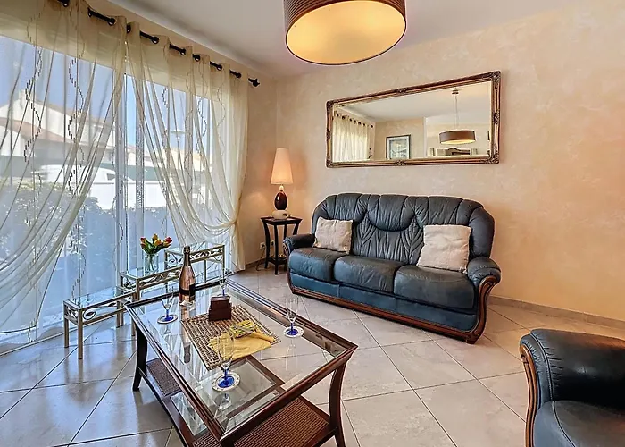 Sel Et Pins By Interhome *