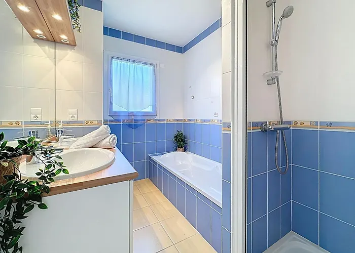 Sel Et Pins By Interhome Saint-Michel-Chef-Chef